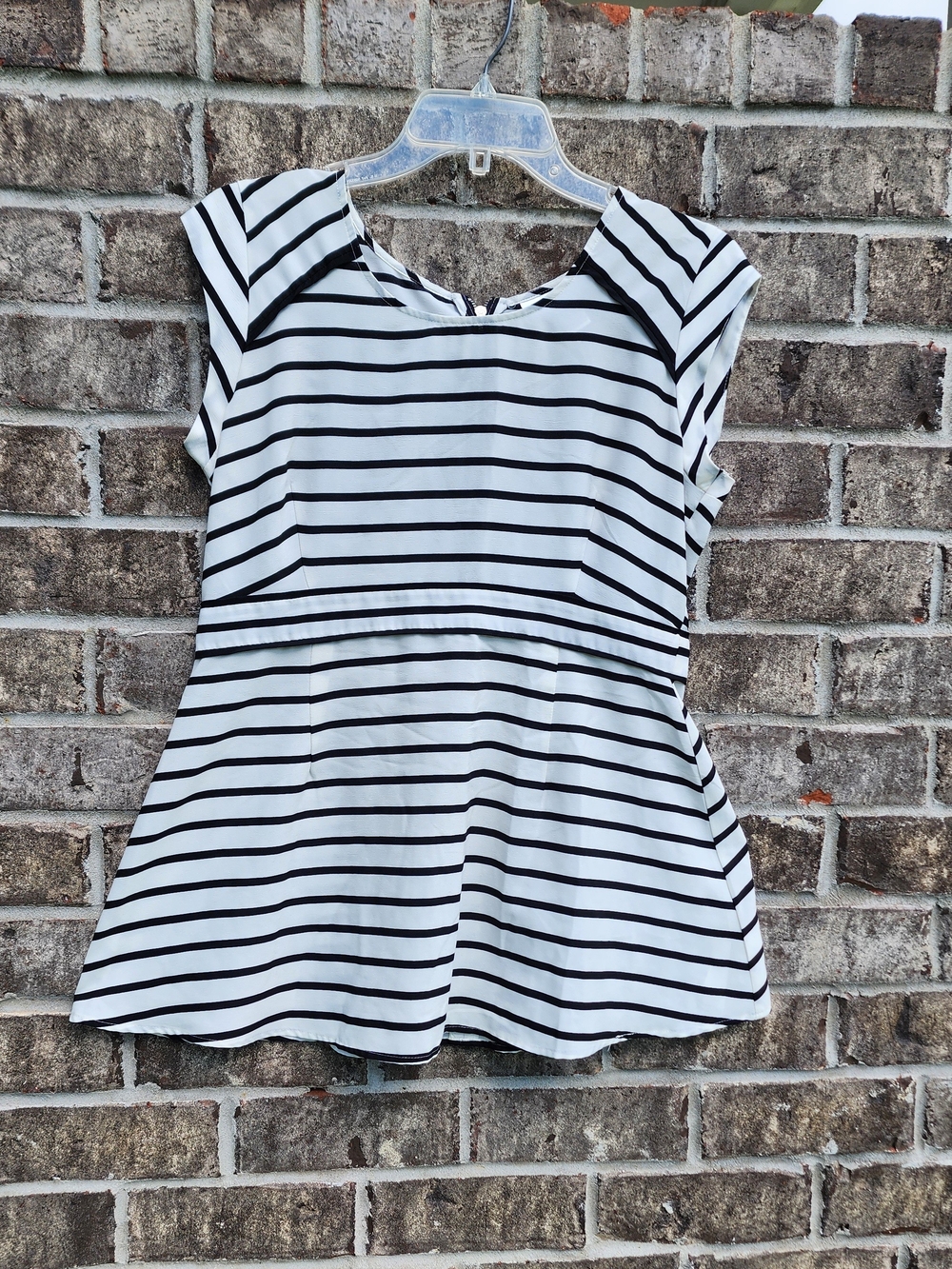 Motherhood Maternity Black & White Striped Peplum Nursing Top Silky Flowy Light - Picture 2 of 8